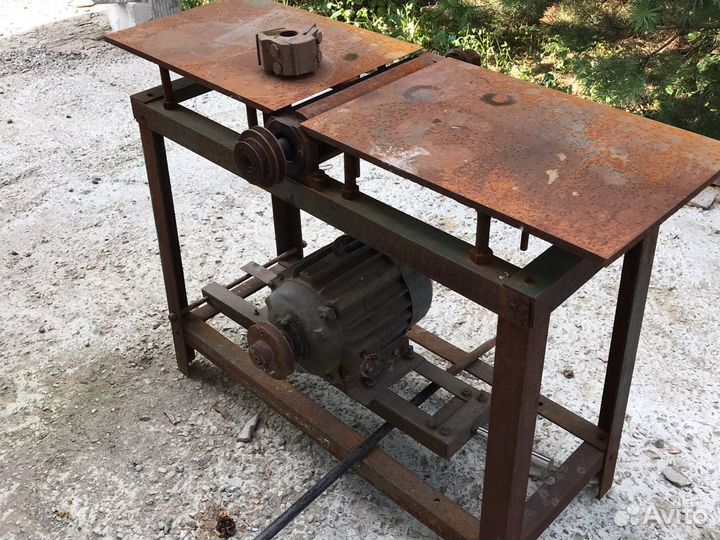 Деревообрабатывающий станок