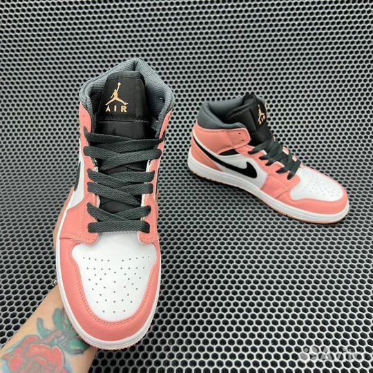 Кроссовки nike air jordan женские