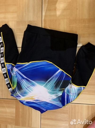 Спортивная кофта ветровка