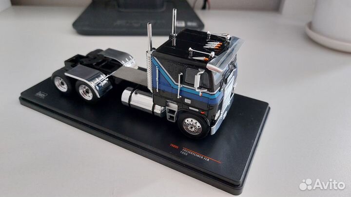 Модель Freightliner FLA 1993 IXO