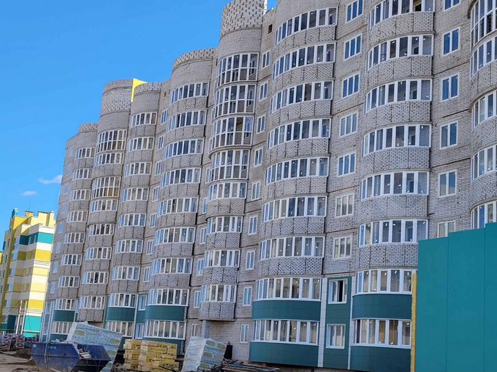 2-к. квартира, 67,2 м², 9/9 эт.