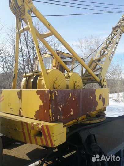 ЗИЛ 130 с КМУ, 1990