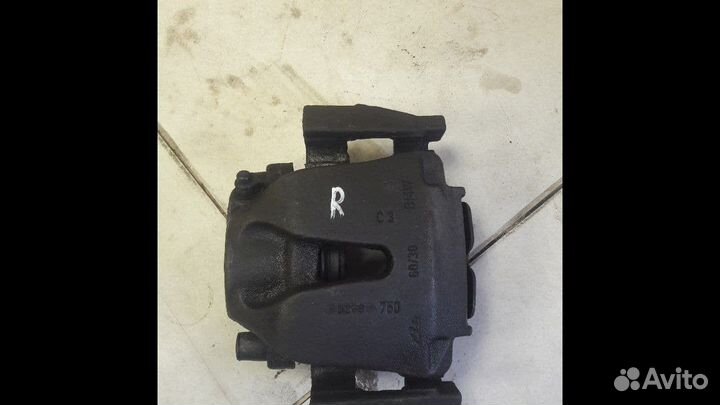 Суппорт тормозной передний правый BMW X5