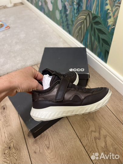 Кроссовки ecco 28