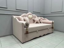 Кровать-диван для девочки