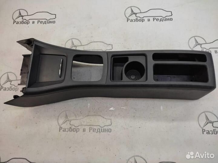 Подлокотник w169 A-class 266.920 2005