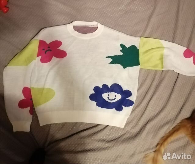 Свитер женский