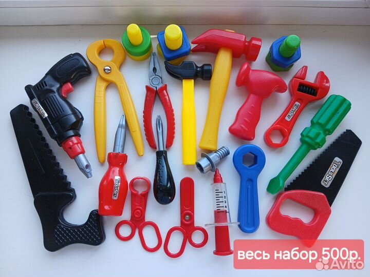 Игрушки мальчикам и девочкам