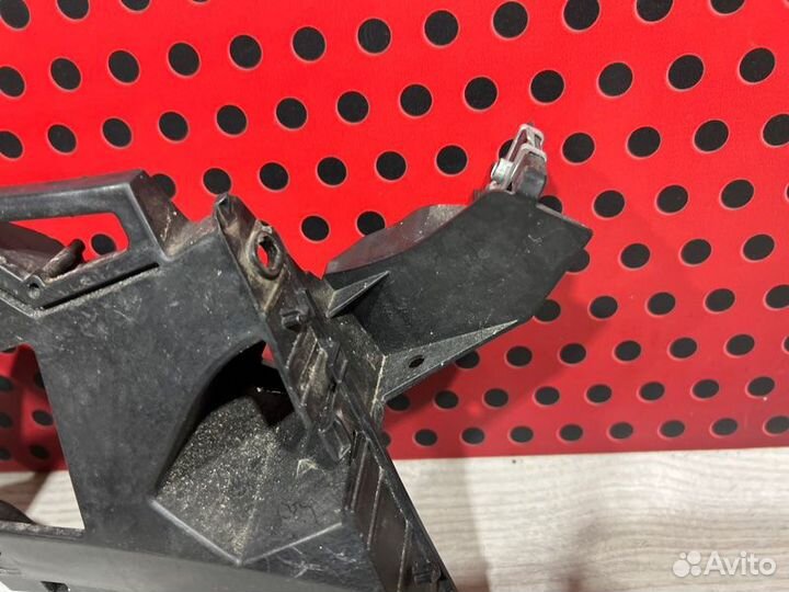 Крепление фары левой Mercedes-Benz Gle W166 2018