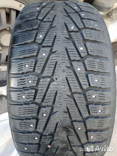 Nokian Tyres Hakkapeliitta 7 SUV 275/45 R20 110T