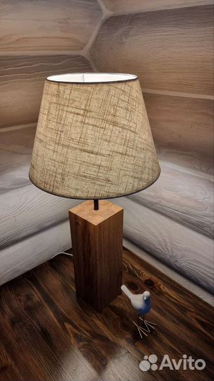 Лампа настольная