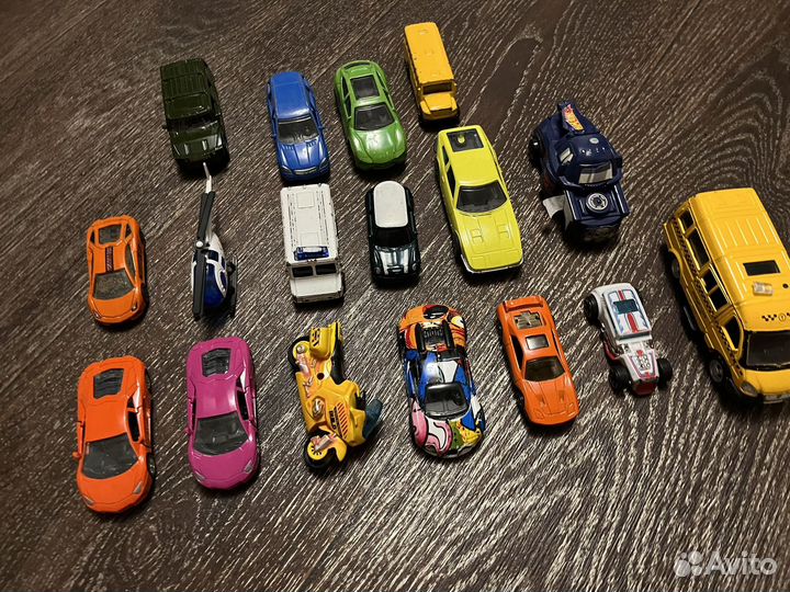 Hot wheels машинки