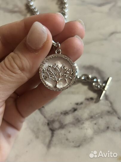 Серебряное колье с подвеской