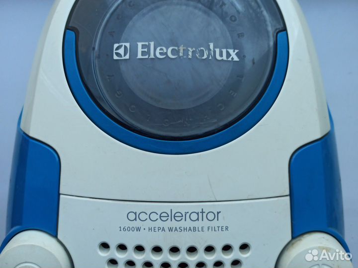 Пылесос Electrolux accelerator 1600 В