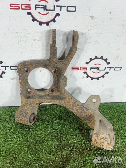 Кулак поворотный задний Toyota Celica ZZT231