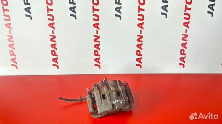 Суппорт передний правый Honda Elysion RR1 2.4 AT