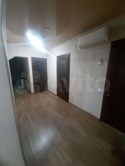 3-к. квартира, 81,6 м², 1/1 эт.