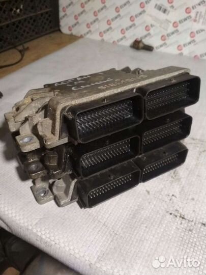 Блок управления двигателя Logan Sandero 1.4 1.6