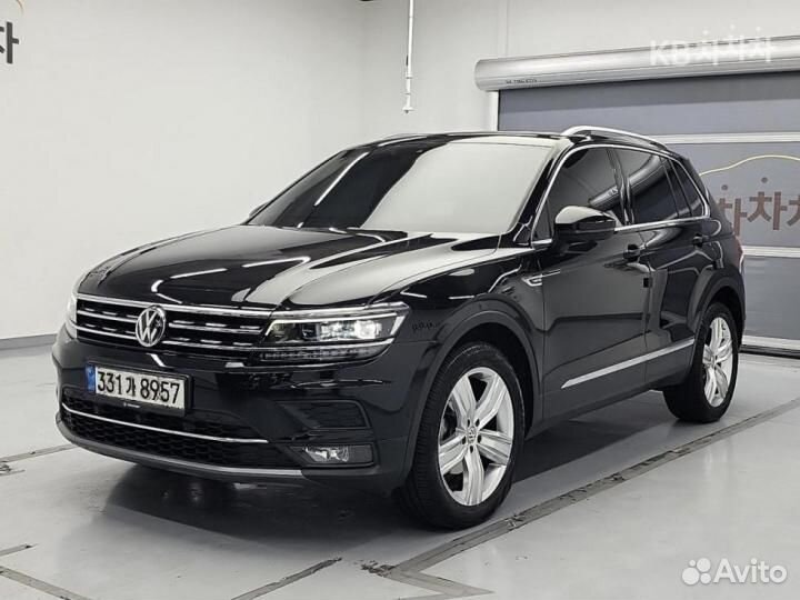 Volkswagen Tiguan 2.0 AMT, 2021, 38 000 км