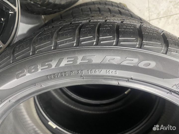 Pirelli Winter Sottozero 3 285/35 R20