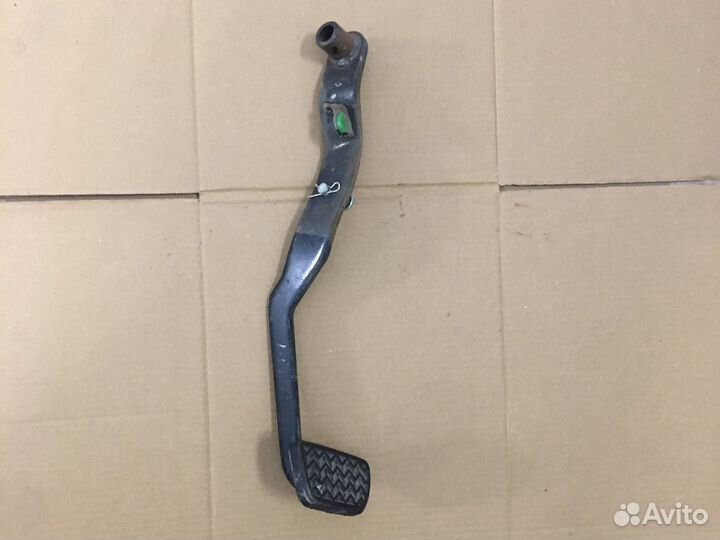 Педаль тормоза Toyota RAV4 (2920)
