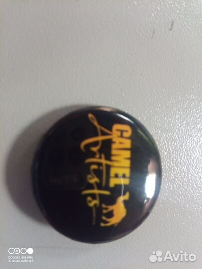 Значки юбилейной серии camel