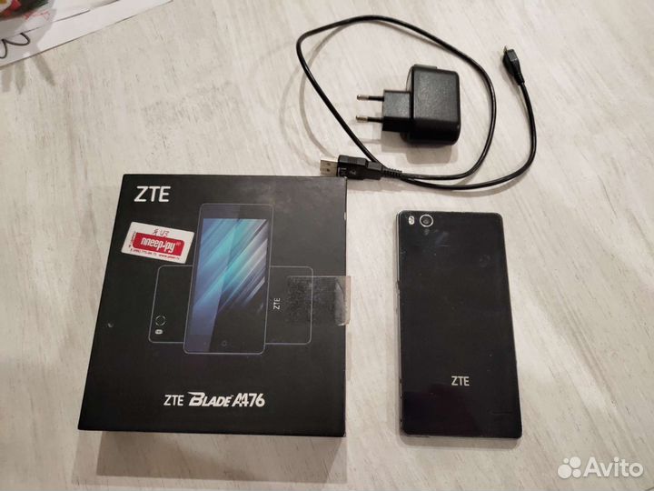 Телефон ZTE blade A476