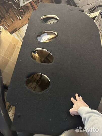 Задняя полка на priora универсал