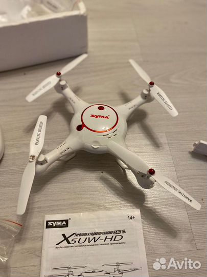 Квадрокоптер Syma X5UW-D с камерой