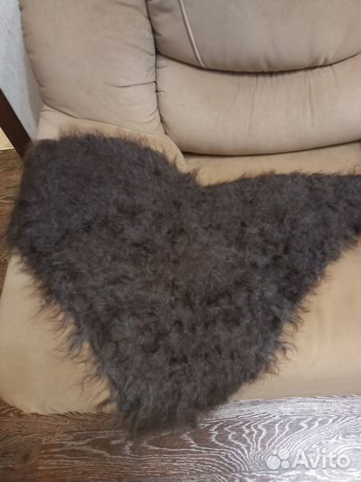 Пуховый платок новый, размеры 90*120*90