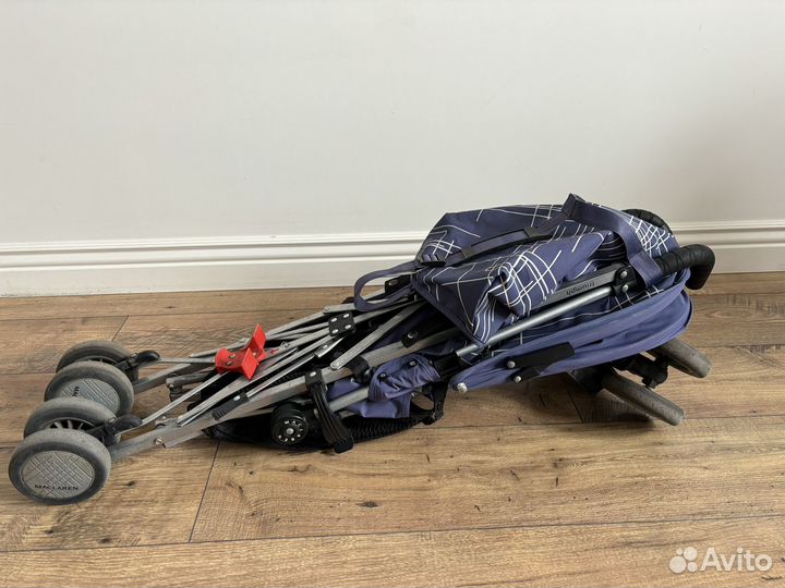 Коляска-трость Maclaren triumph