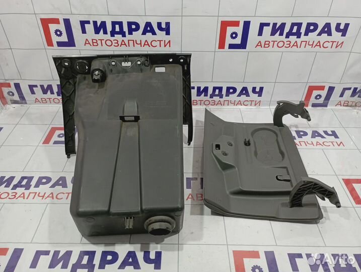 Бардачок Ford Focus 2 1539795