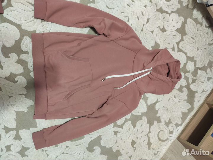 Спортивный костюм женский