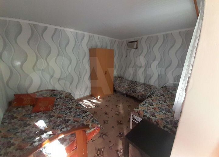 Комната 12 м² в 6-к., 1/1 эт.