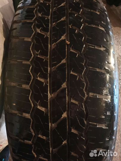 Bridgestone Dueler A/T 265/65 R17