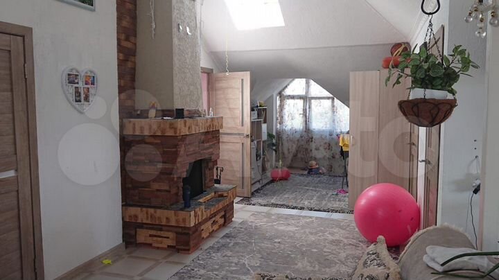 3-к. квартира, 140 м², 3/3 эт.