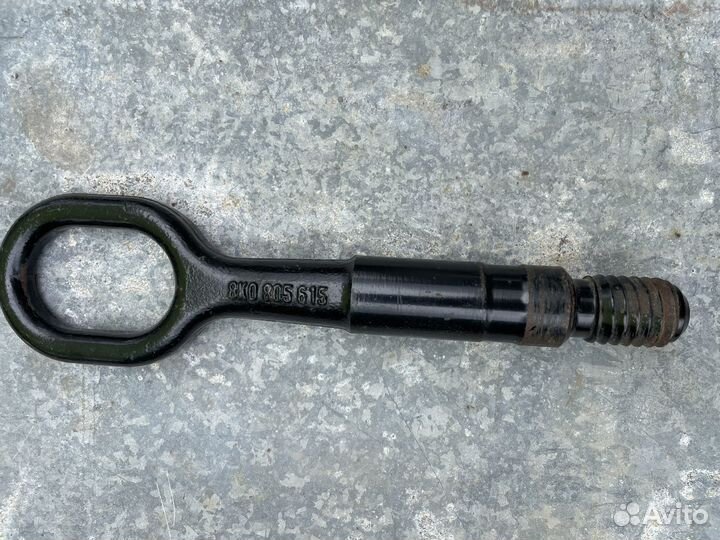 Петля(крюк, проушина) буксировочная