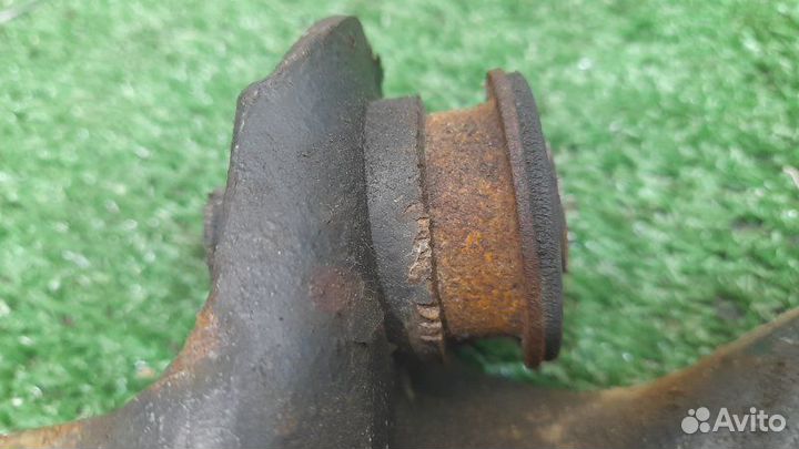 Рычаг передний левый Renault Megane 2 1.6 K4M 2004