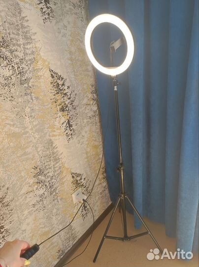 Кольцевая лампа