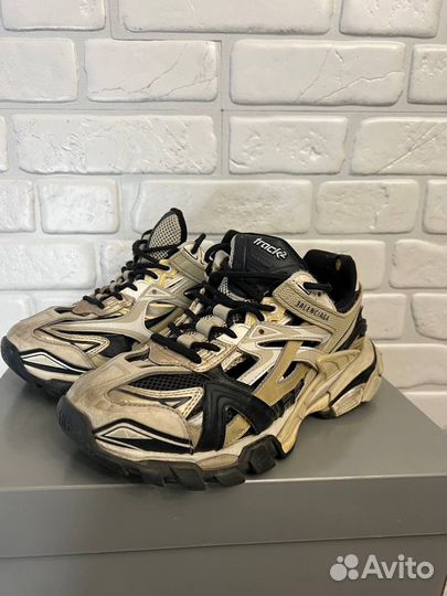 Balenciaga track 2