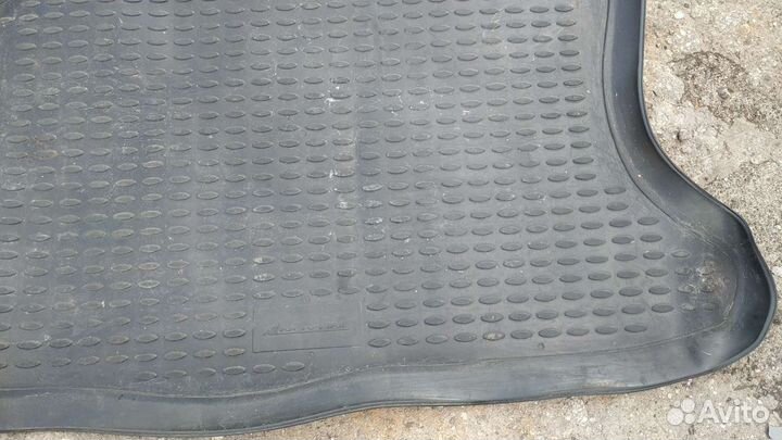 Коврик в багажник Форд Фьюжн
