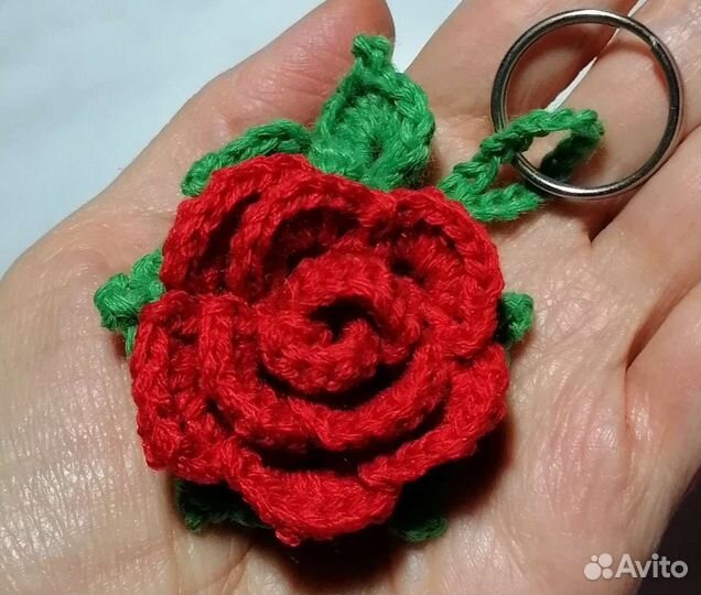 Брелок Роза (вязаный)