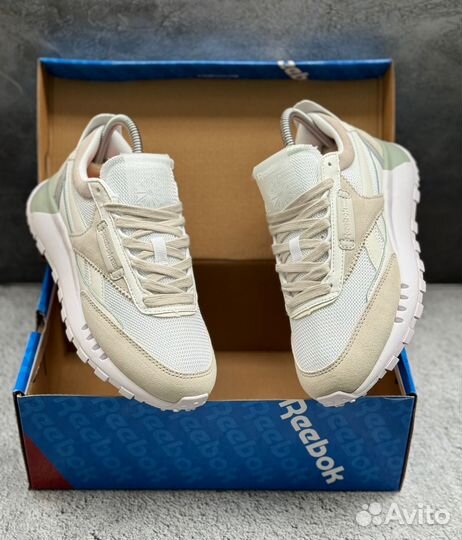 Кроссовки женские Reebok classic