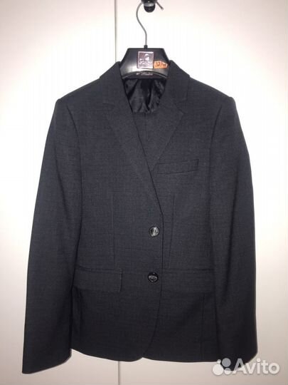 Брючный костюм 134 рост, школьный