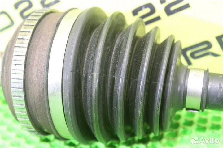 Привод передний левый Honda Stepwgn RF1 B20B