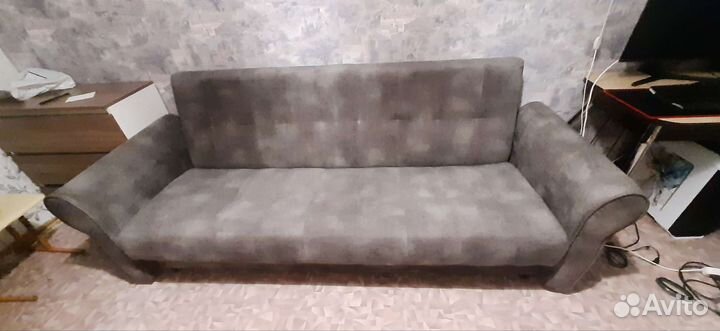 Диван книжка