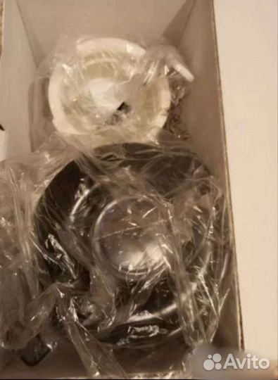 Запечатанный блендер,ваш помощник.в упаковке