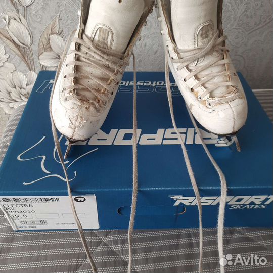 Коньки для фигурного катания