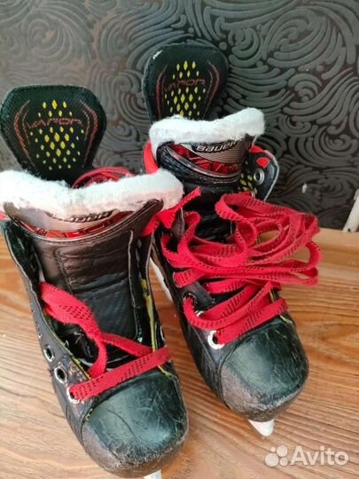 Коньки хоккейные детские