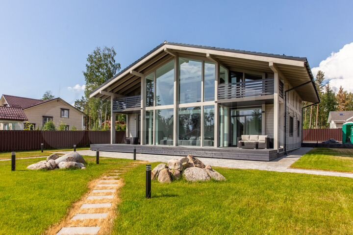 Дом 316 м² на участке 15 сот.